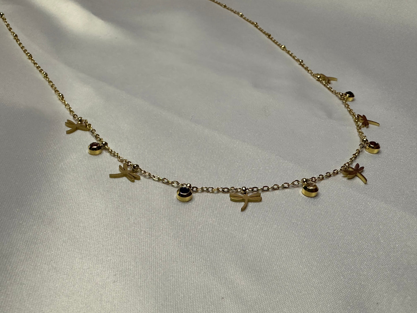 Minimal Fly Necklace 💕